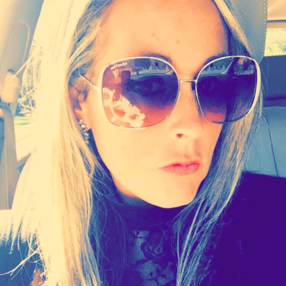 Meet your Posher, Jenny